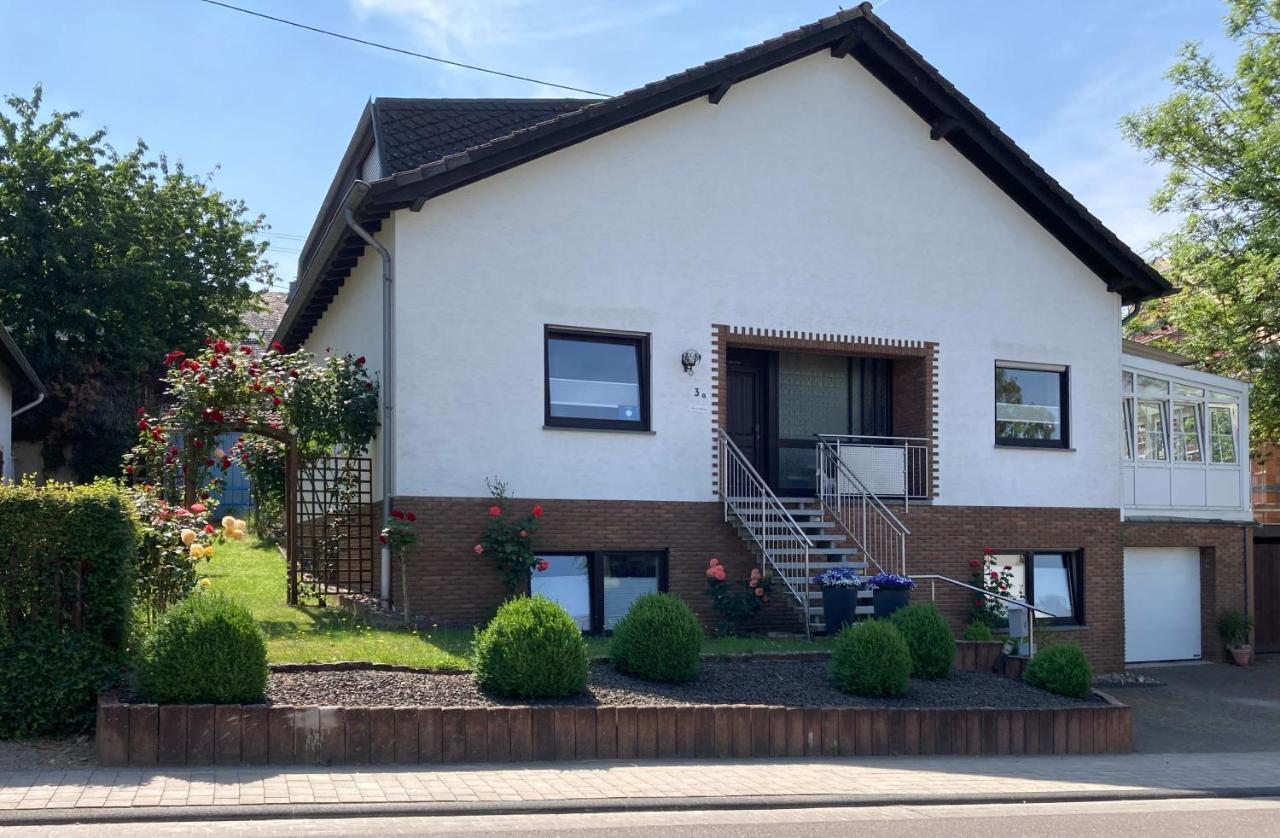 Ferienwohnung Rosengarten Osburg Exterior foto